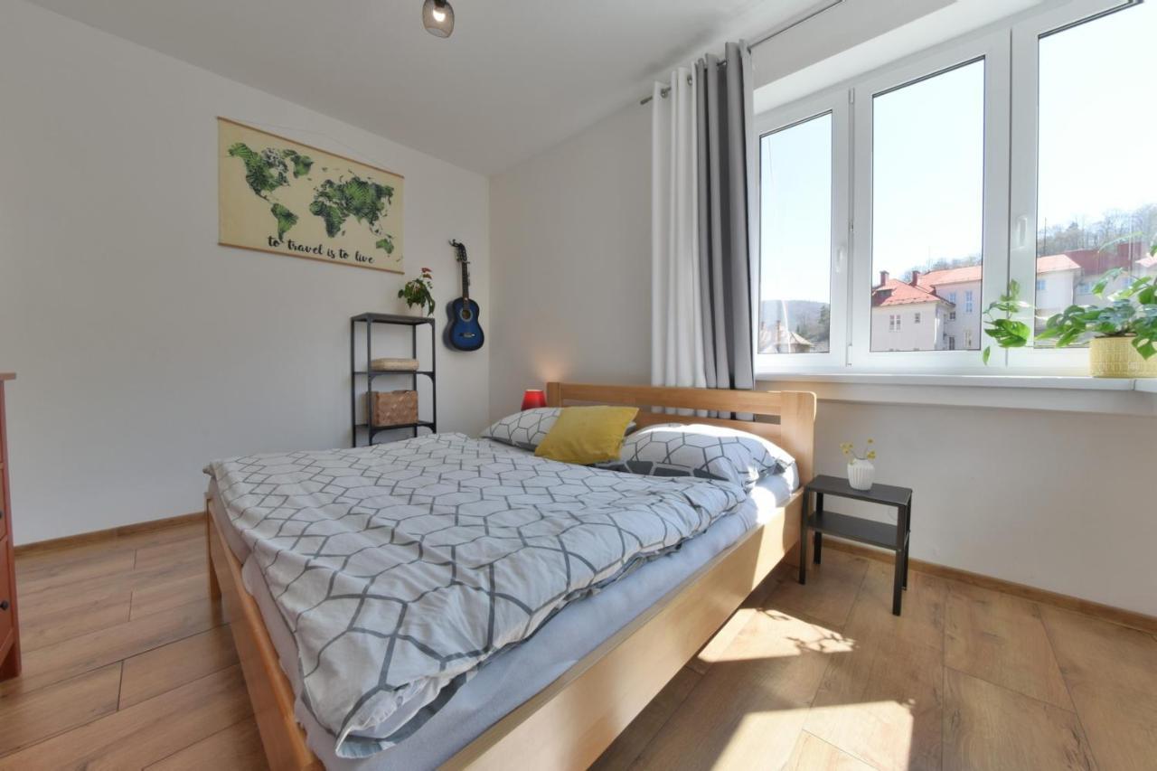 Big 75m2 Next To Opera Building In Direct Centrum, Air-conditioned, Balcony, 24h Self Checking Apartment *